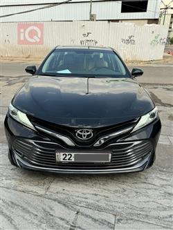 تۆیۆتا کامری
